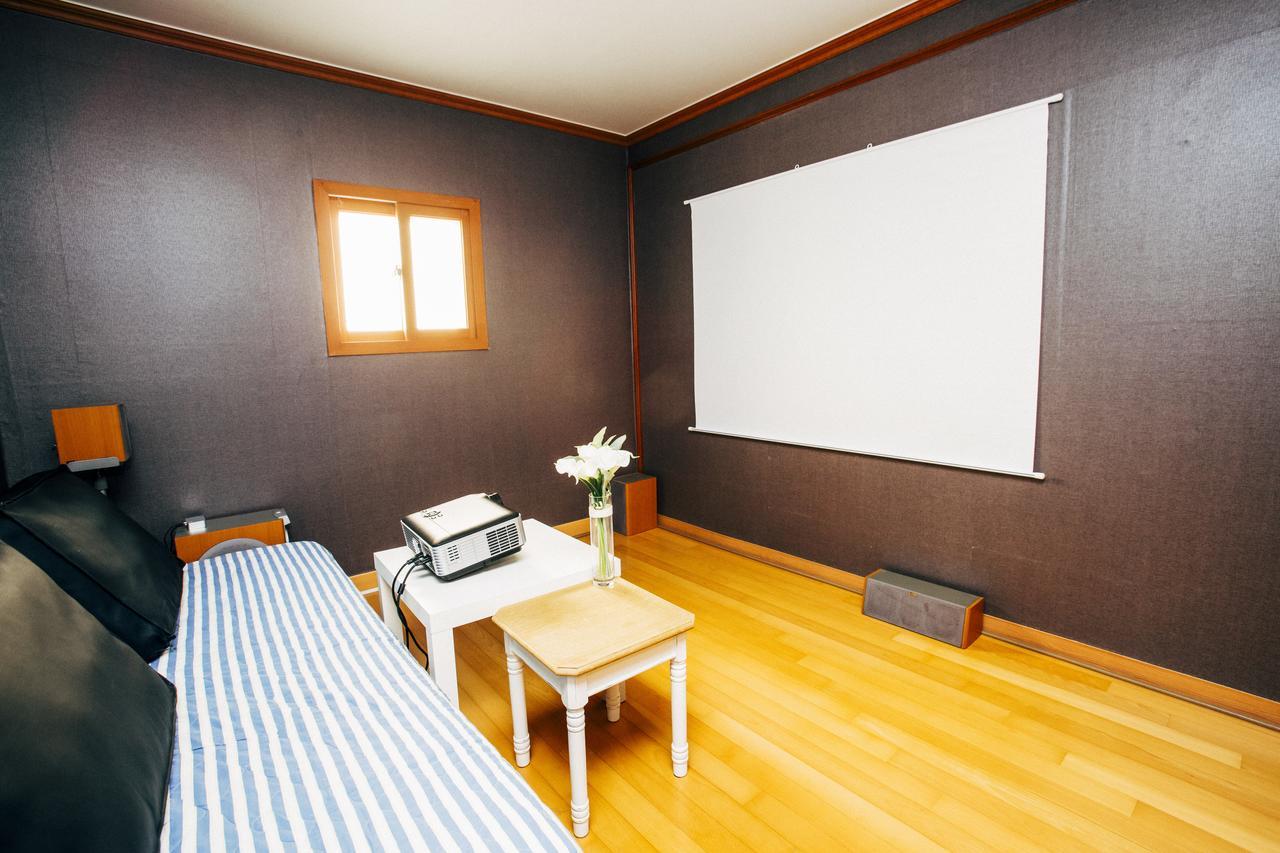 Antique Cozy House In Hongdae * Seoul